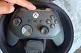 Xbox Elite Series 3 unikol do sveta, kúpil ho jeden používateľ